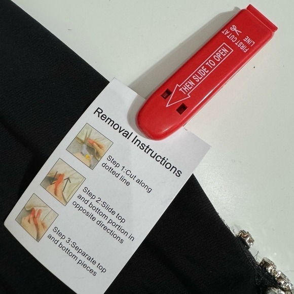 Mac Duggal Gown Low Back High Slit Dress Black Silver Size 8 - Picture 12 of 13